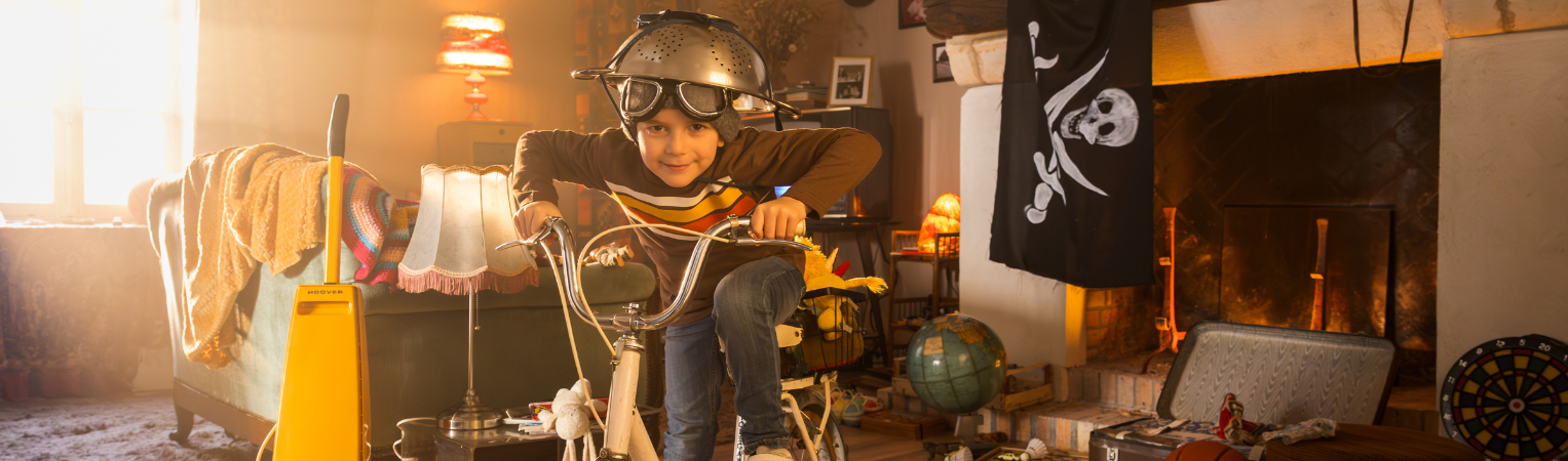Solly Azar lance un nouveau spot publicitaire sur son assurance 2 roues