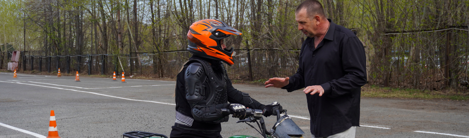 Assurance Moto : Solly Azar rembourse jusqu’à 70€ sur un stage de remise en selle